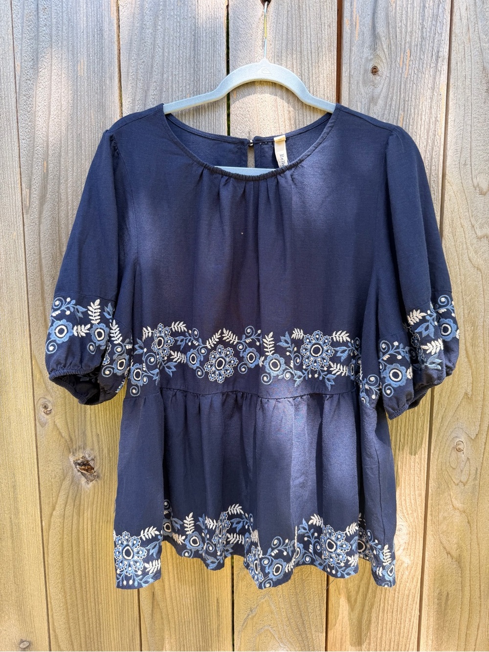 NWOT TORRID BELLE ISLE Navy Embroidered Peasant Blouse - Picture 2 of 7